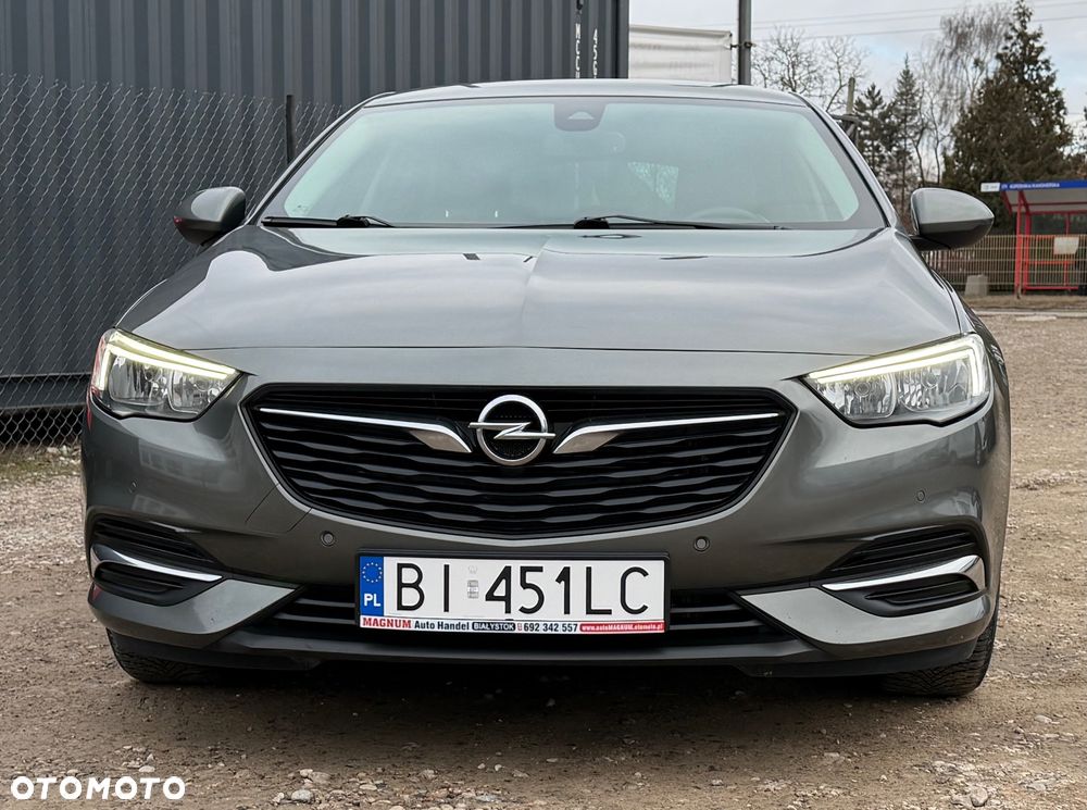 Opel Insignia - 25
