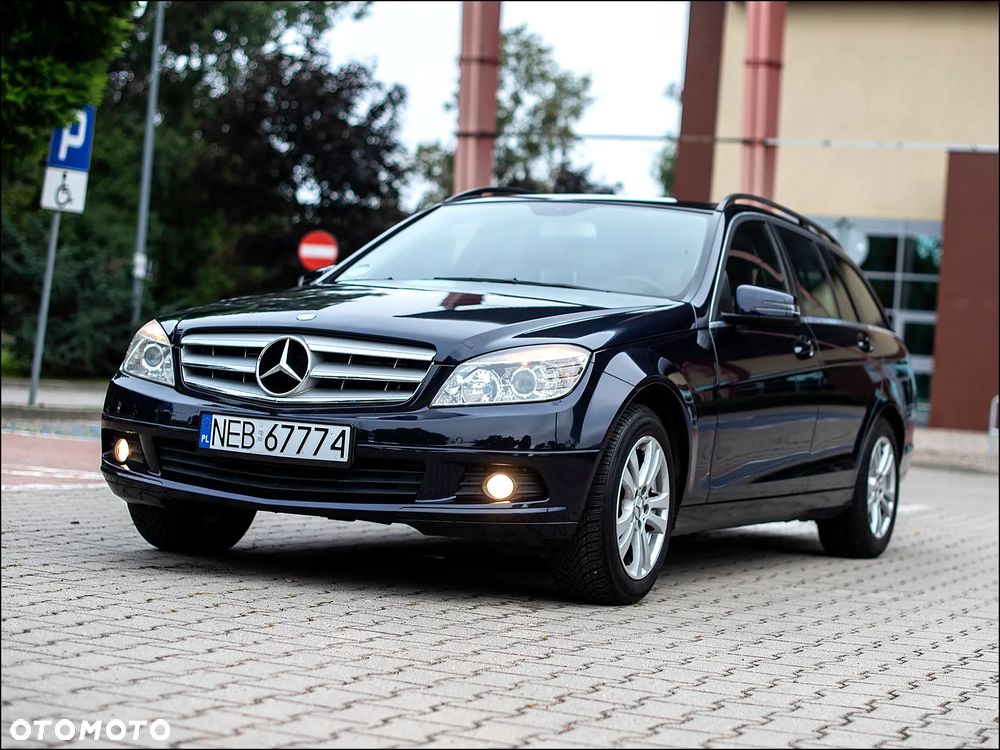 Mercedes-Benz C-Class 2010 photo 5