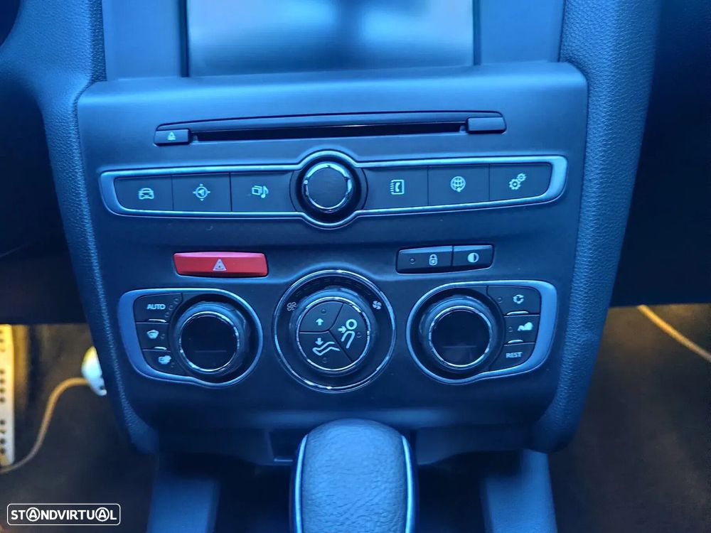 DS DS4 4 2.0 BlueHDi Sport Chic EAT6 - 19