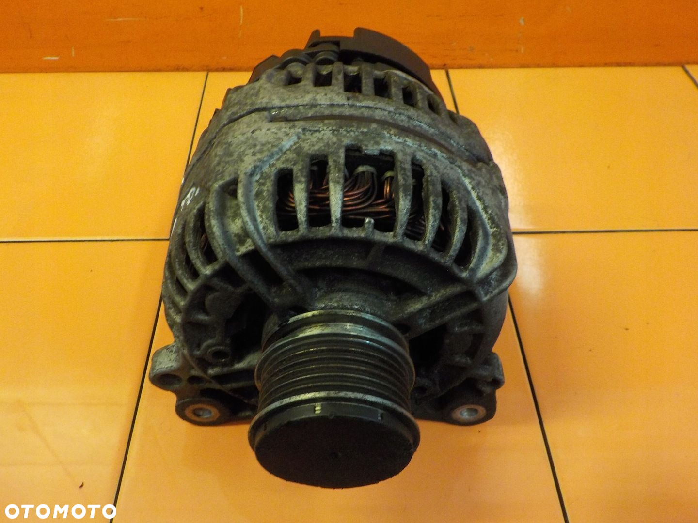 AUDI A4 B8 EXEO A5 Q5 2.0 TDI 10r 143KM CAG alternator - 2