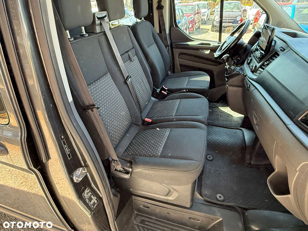 Ford Transit Custom 310 L2H1 Limited - 26