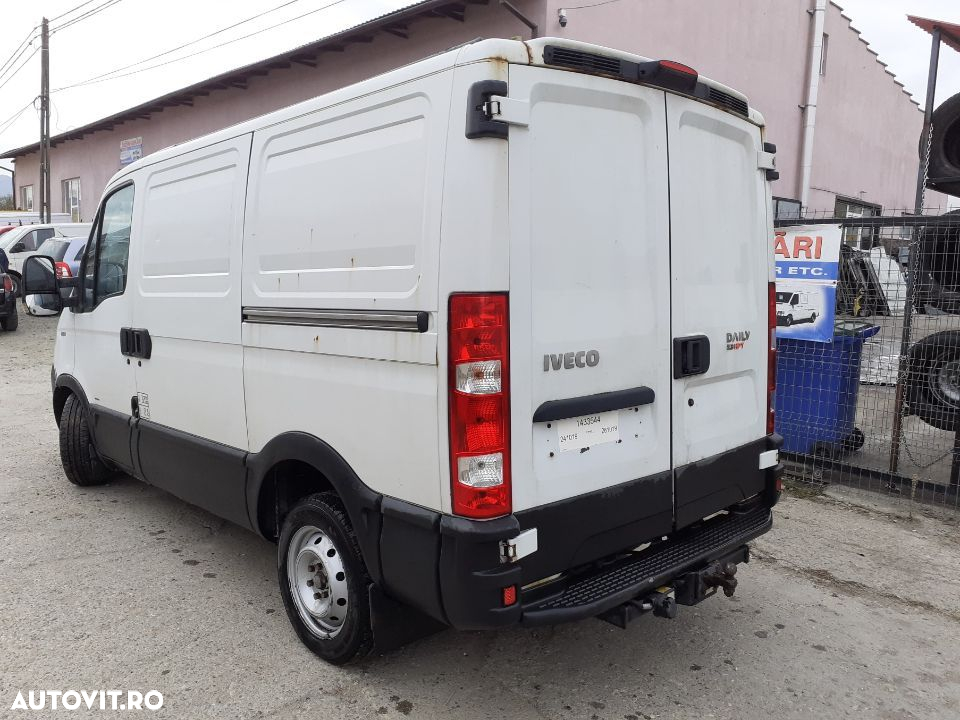 Usa spate model scurt cu tabla pentru Iveco Daily Euro 4 (2006-2010) an fabricatie - 2