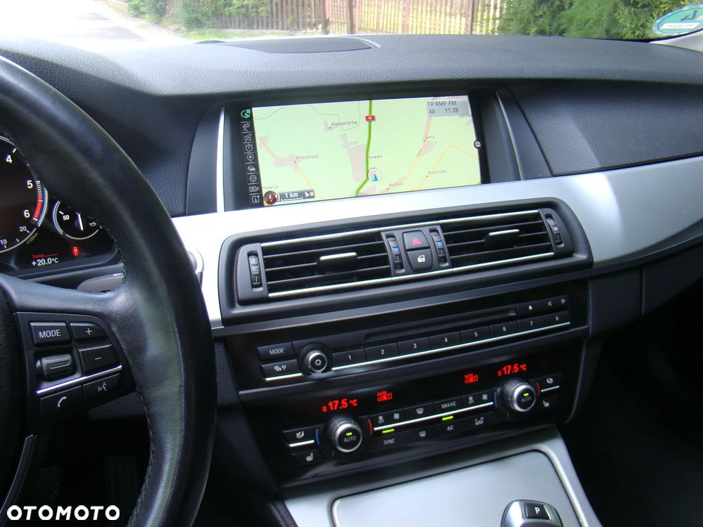 BMW Seria 5 520d - 28