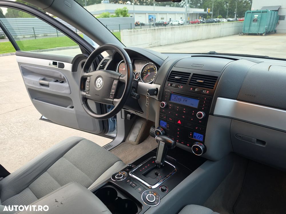 Volkswagen Touareg - 17