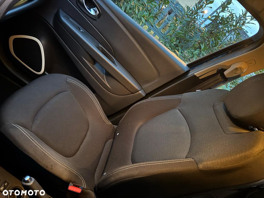 Renault Captur - 24