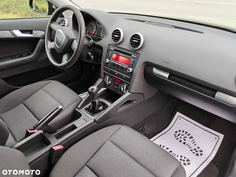 Audi A3 Sportback - 12