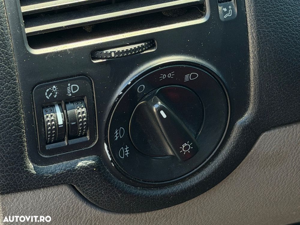 Volkswagen Bora Variant 1.9 TDI Comfortline - 20