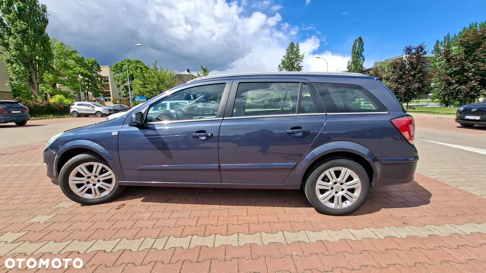Opel Astra 1.6 Cosmo - 8