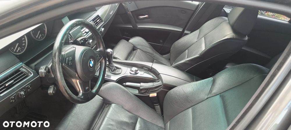 BMW Seria 5 525d - 10