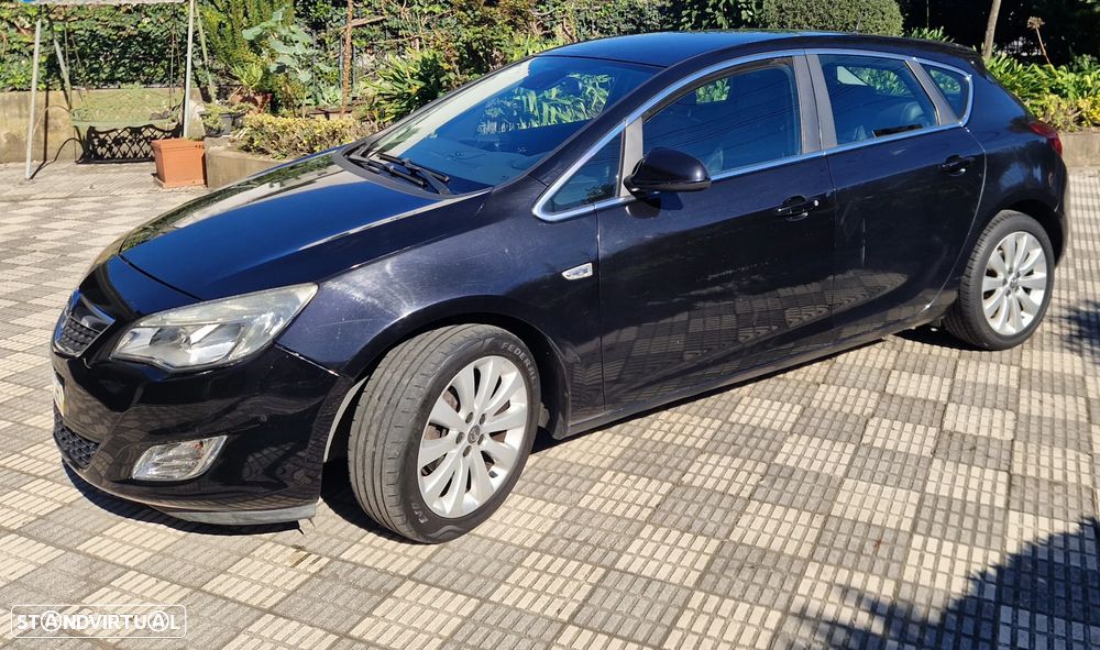 Opel Astra 1.3 CDTI Cosmo - 1