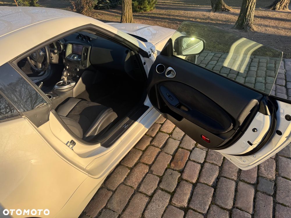 Nissan 370 Z - 20