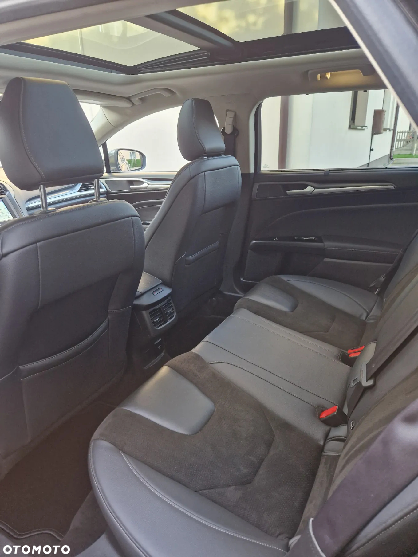 Ford Mondeo 2.0 TDCi Titanium PowerShift - 6