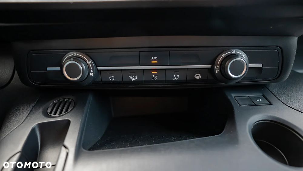 Peugeot PARTNER AUTOMAT - 38