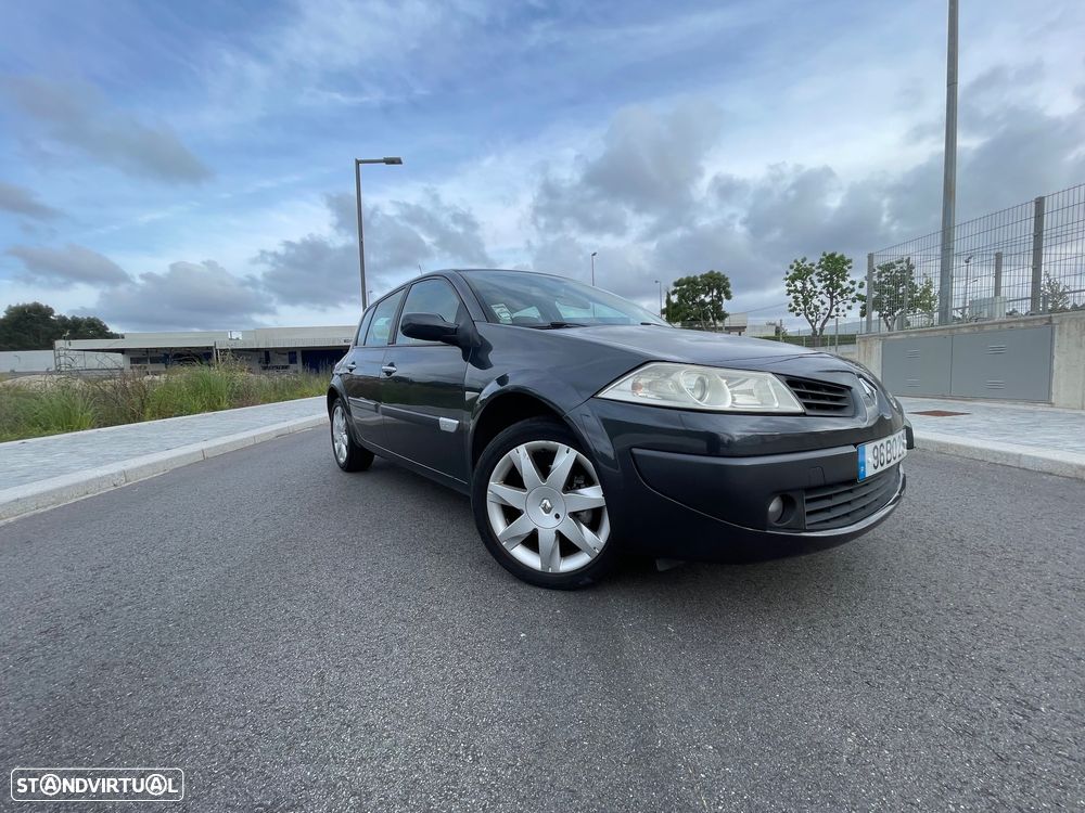 Renault Mégane 1.5 dCi Dynamique - 1