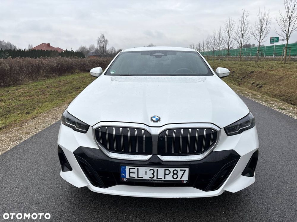 BMW Seria 5 520d xDrive - 1