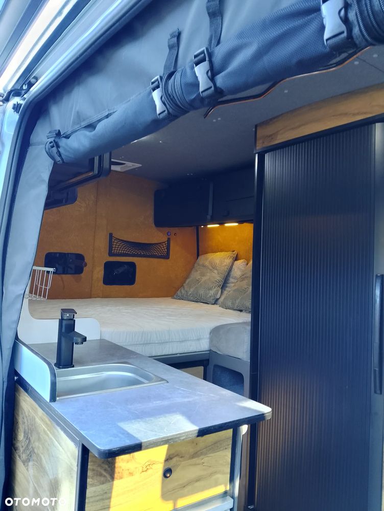 Ford Transit - 12