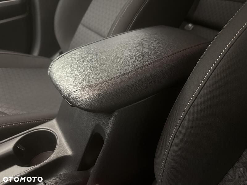 Kia Ceed 1.4 T-GDI M DCT - 19