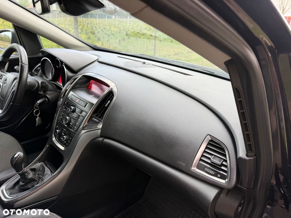 Opel Astra 1.4 T Essentia - 16