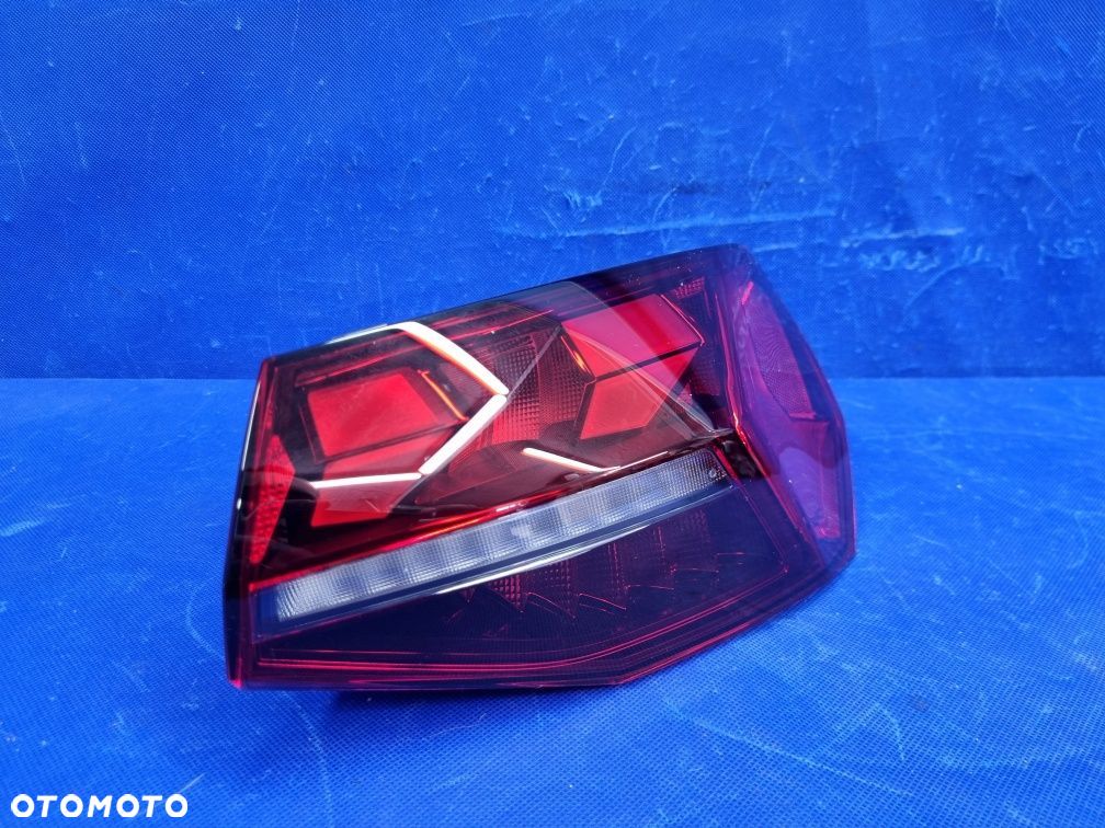PRAWA lampa AUDI Q6 E-tron 85H tylna prawa lampa LED Nowa ORYGINAŁ - 1