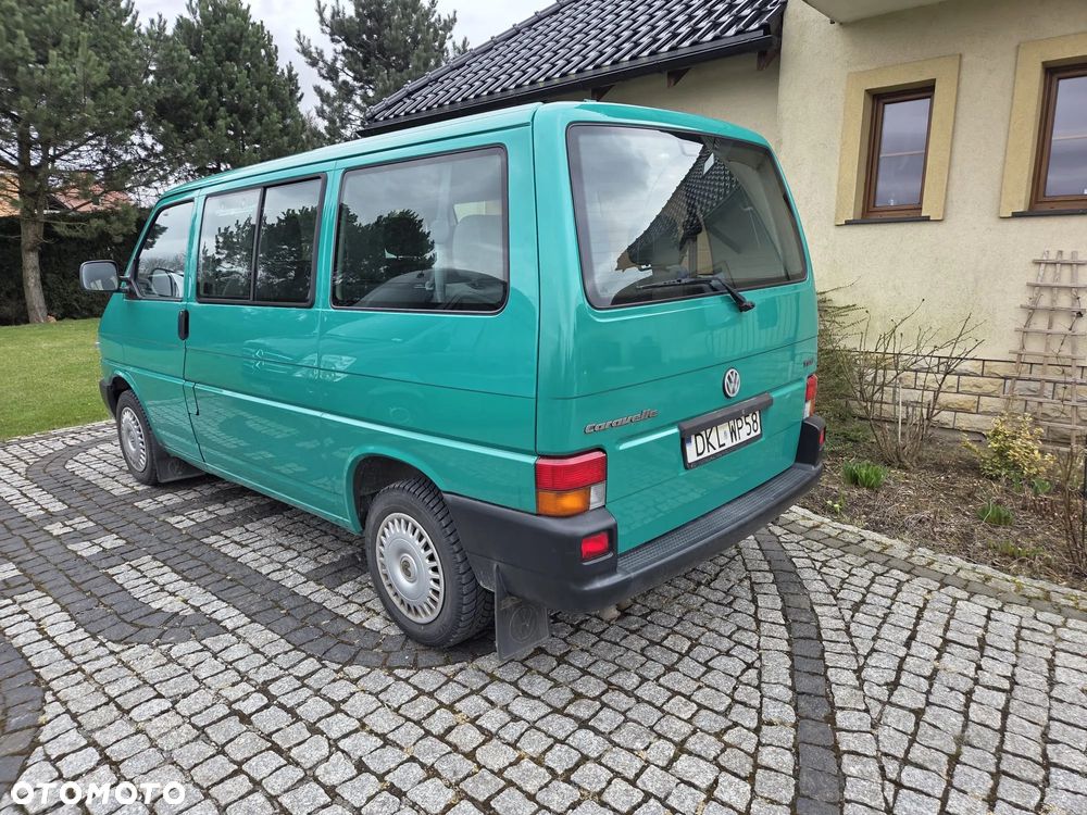 Volkswagen Caravelle - 8