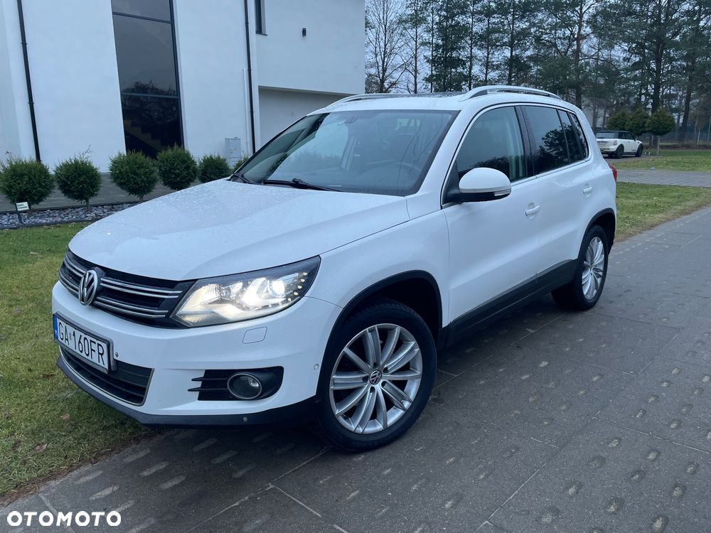 Volkswagen Tiguan - 1