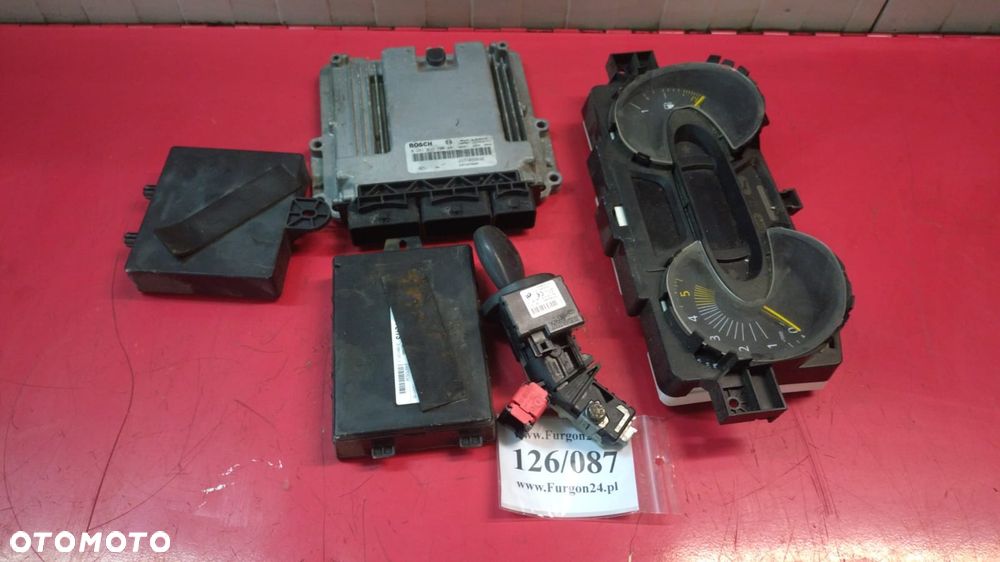 ZESTAW DO ODPALANIA KOMPUTER STEROWNIK TRAFIC VIVARO NV300 TALENTO 1,6 DCI 0281032700 NO 126/087 - 1