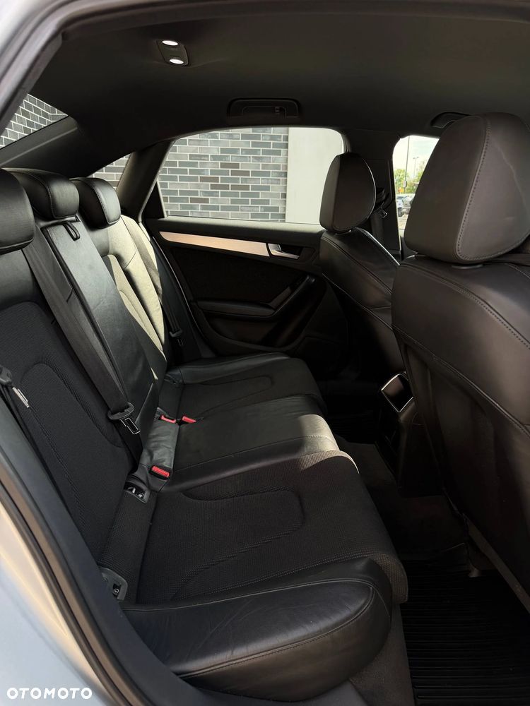 Audi A4 Limousine - 17