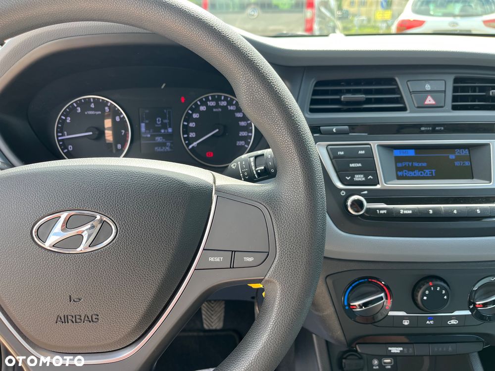 Hyundai i20 1.2 Trend - 13