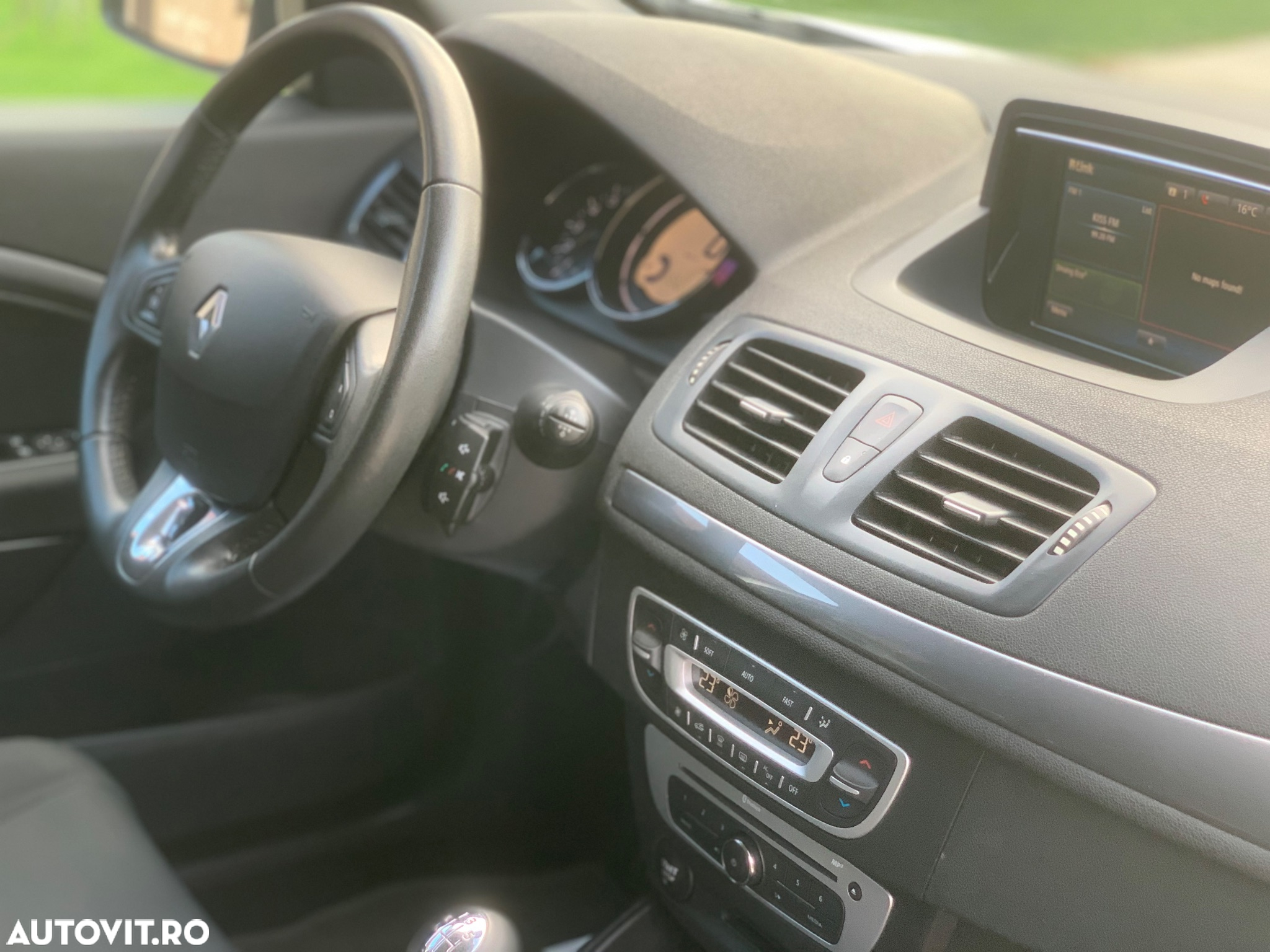 Renault Megane Grandtour ENERGY TCe 115 Start & Stopp LIMITED - 15