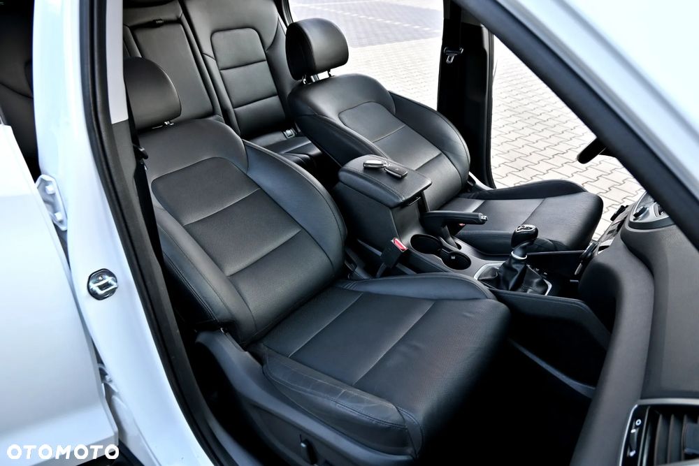 Hyundai Tucson 2.0 CRDI 2WD Style - 28