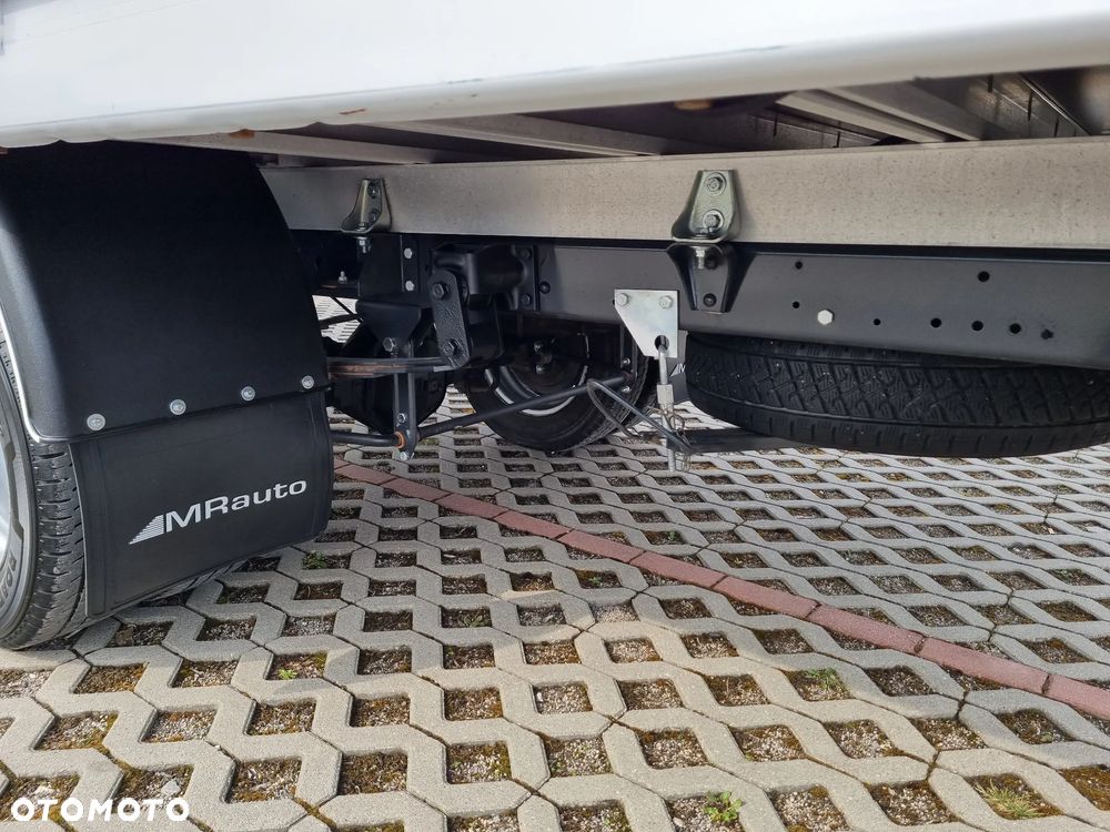 Iveco Daily 50-180 3.0 HPi 180KM 9-Palet Skrzynia dł 4.7 Firanka - 13