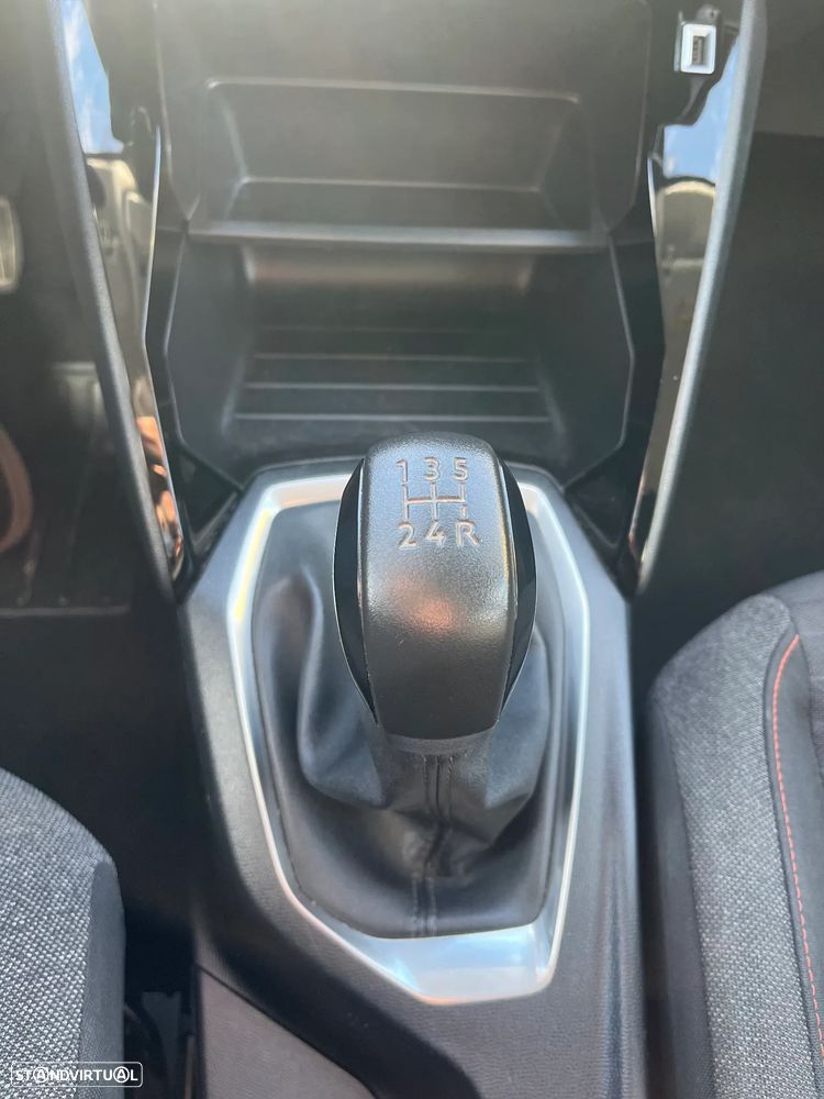 Peugeot 208 1.2 PureTech Active - 14