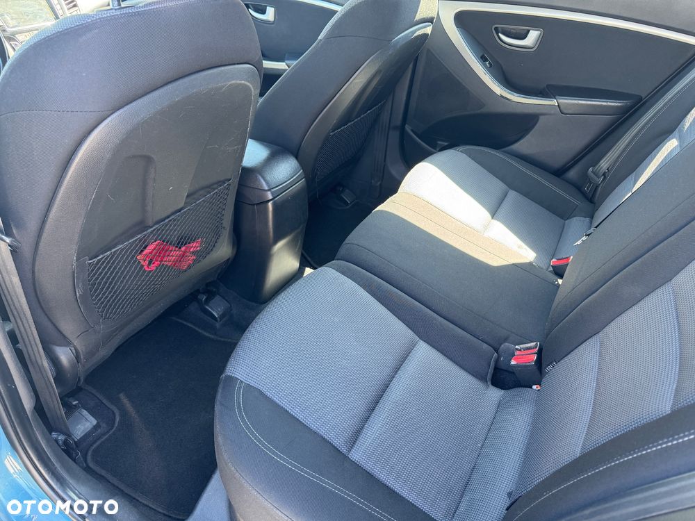 Hyundai i30 1.6 CRDi Comfort - 11