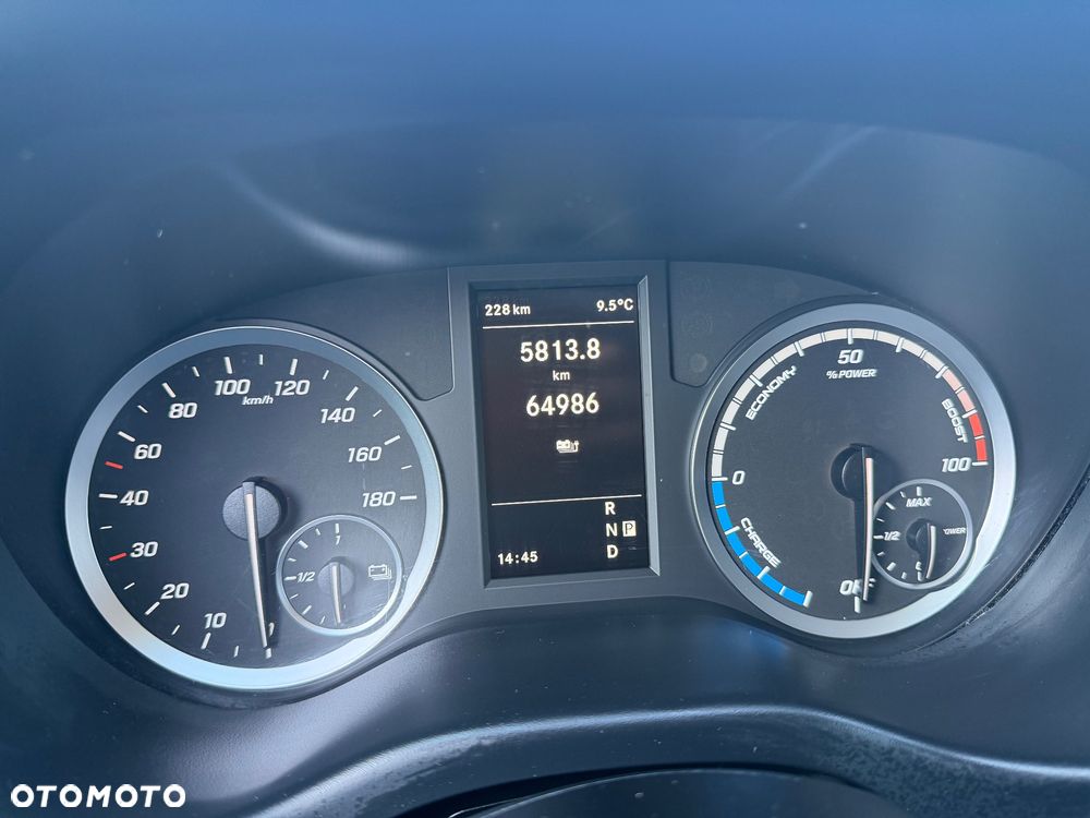 Mercedes-Benz evito - 25