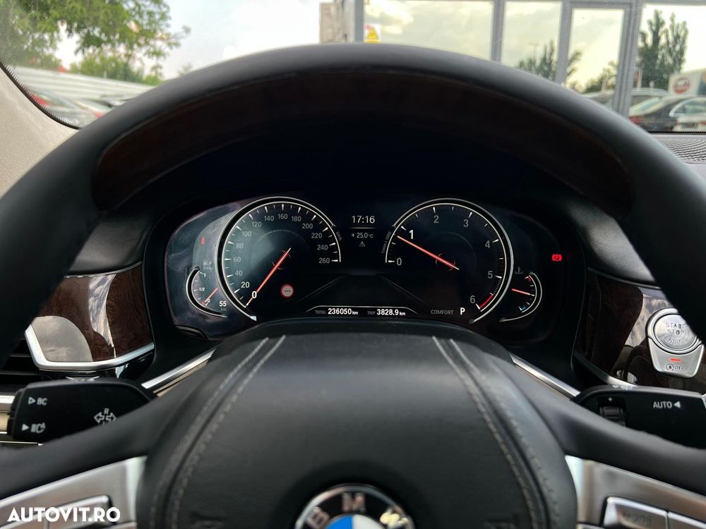 BMW Seria 7 730d xDrive - 30