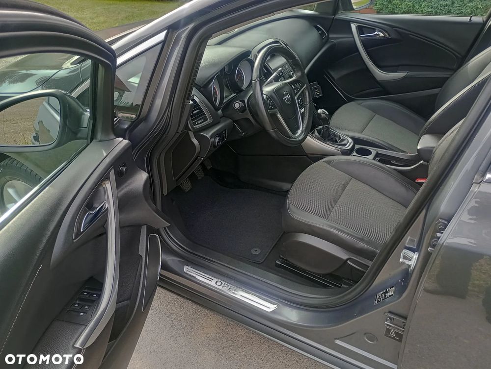 Opel Astra 1.4 Turbo Cosmo - 8
