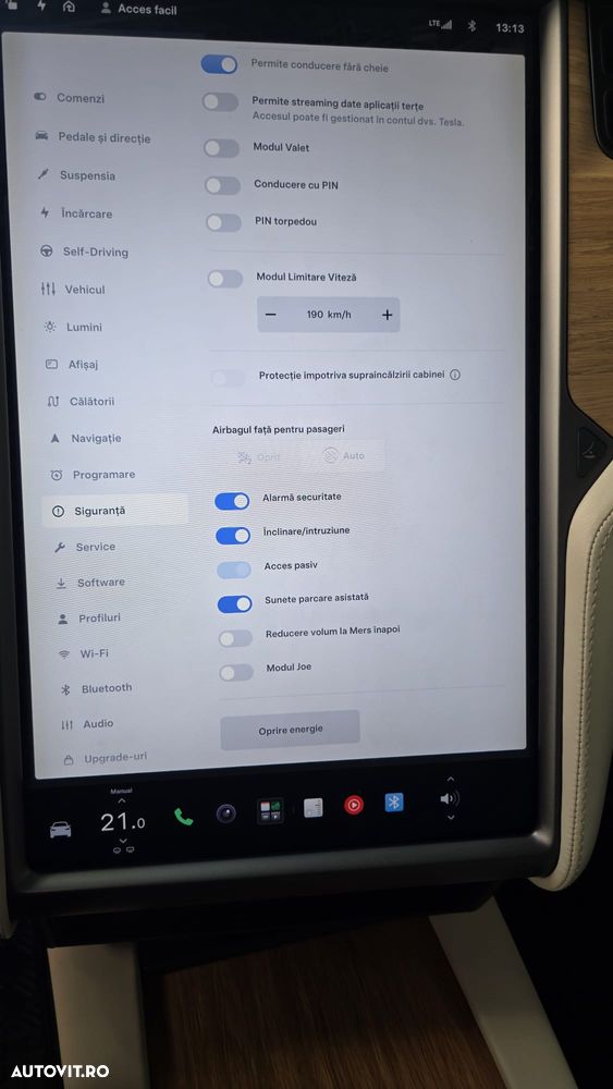 Tesla Model X - 20
