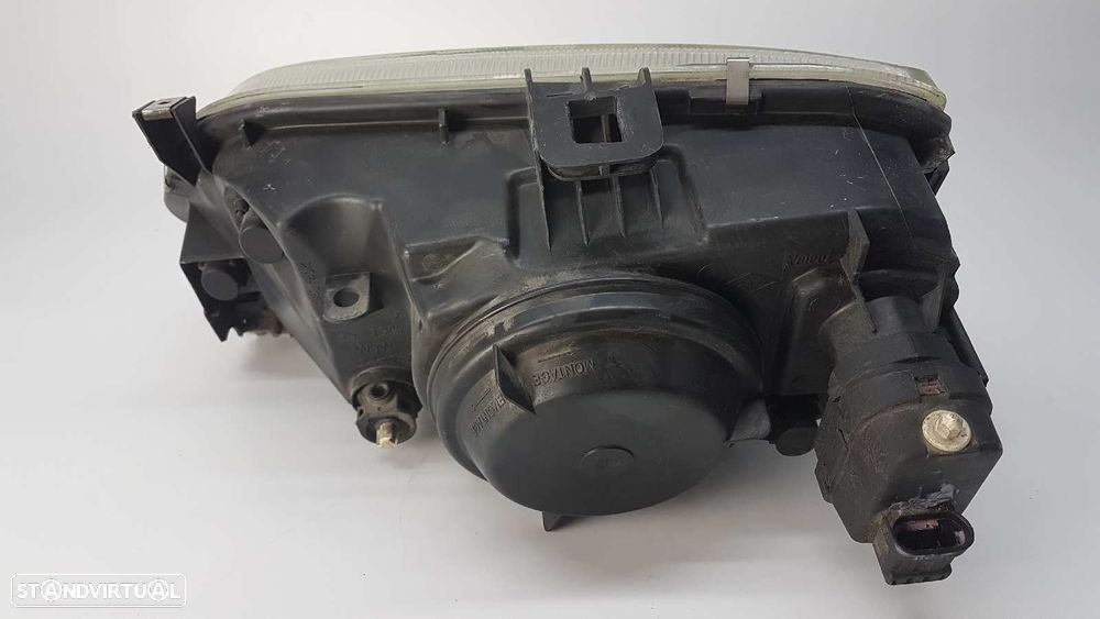 FAROL DIREITO RENAULT MEGANE I BERLINA HATCHBACK (BA0) 1.6E ALIZE - 6