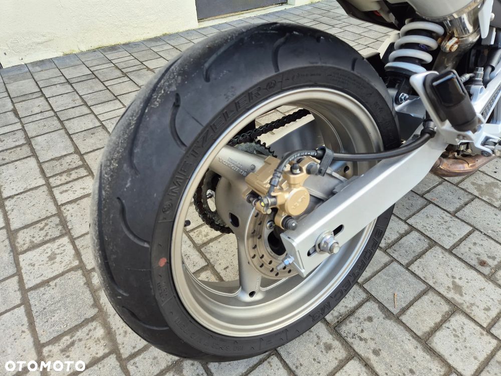 Honda Hornet - 21