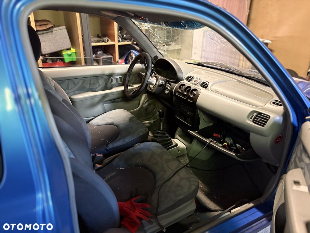 Nissan Micra - 5