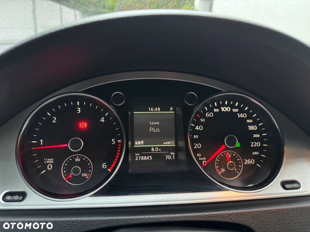 Volkswagen Passat Variant 2.0 TDI DSG BlueMotion Technology Comfortline - 18