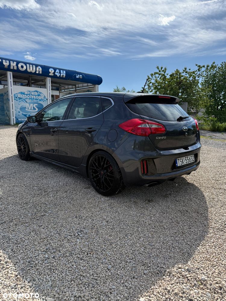 Kia Ceed 1.6 T-GDI GT - 6