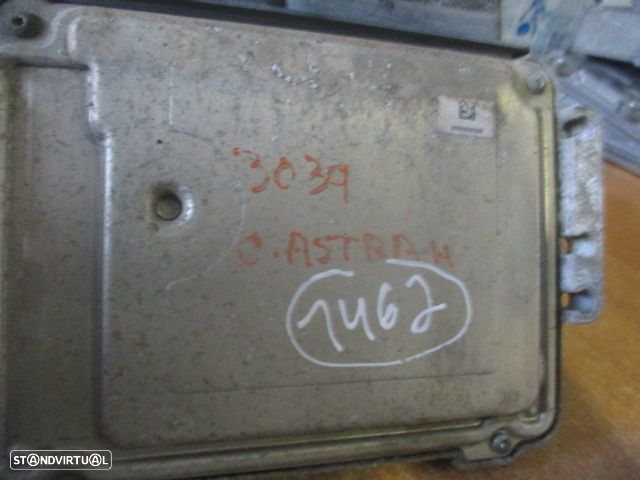 Centralina 55205623 02810140258273052371 899985201 OPEL ASTRA H 2007 1.9Cdti   5P CINZA ESCURO Bosch - 4