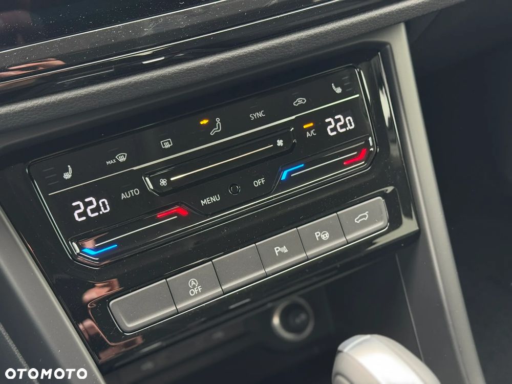 Volkswagen Touran 2.0 TDI SCR DSG Comfortline - 17