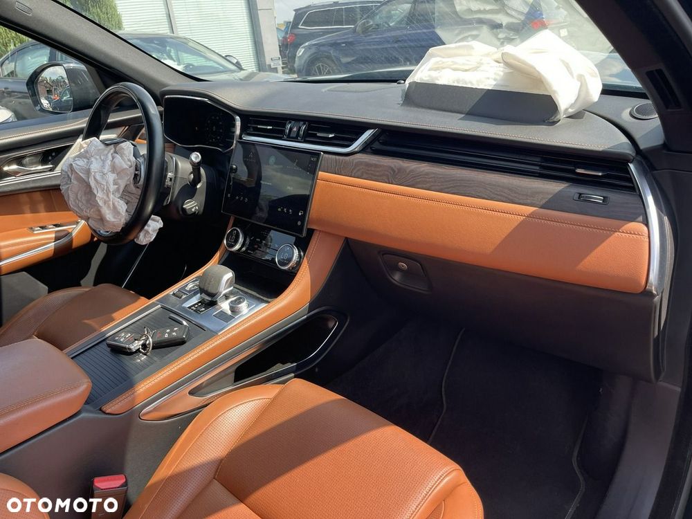 Jaguar F-Pace 2.0 P400e PHEV AWD R-Dynamic S - 11