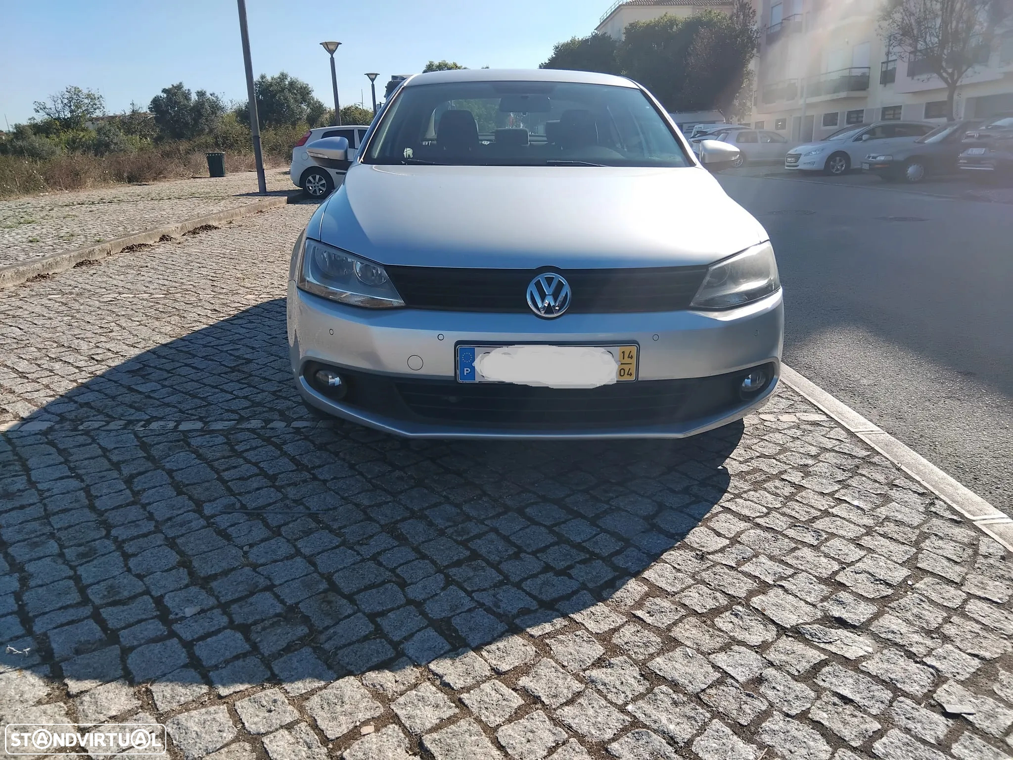 VW Jetta 1.6 TDi Confortline BM - 4