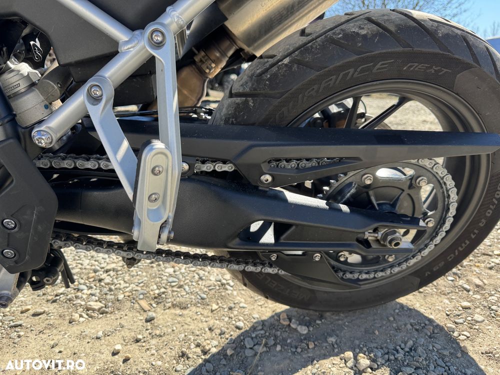 Triumph Tiger 900 - 13