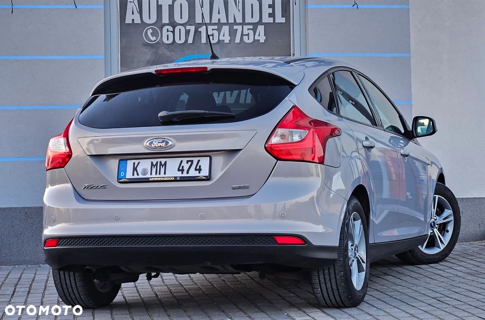 Ford Focus - 12
