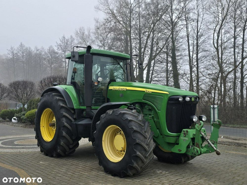 John Deere 8220 - 1