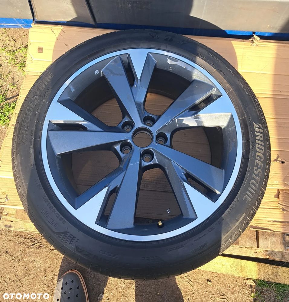 Felga aluminiowa Audi Q4 Q-4 e-tron 20 Cali E-9Jx20H2-N ET 42 89A601025M 89A601025AS - 11